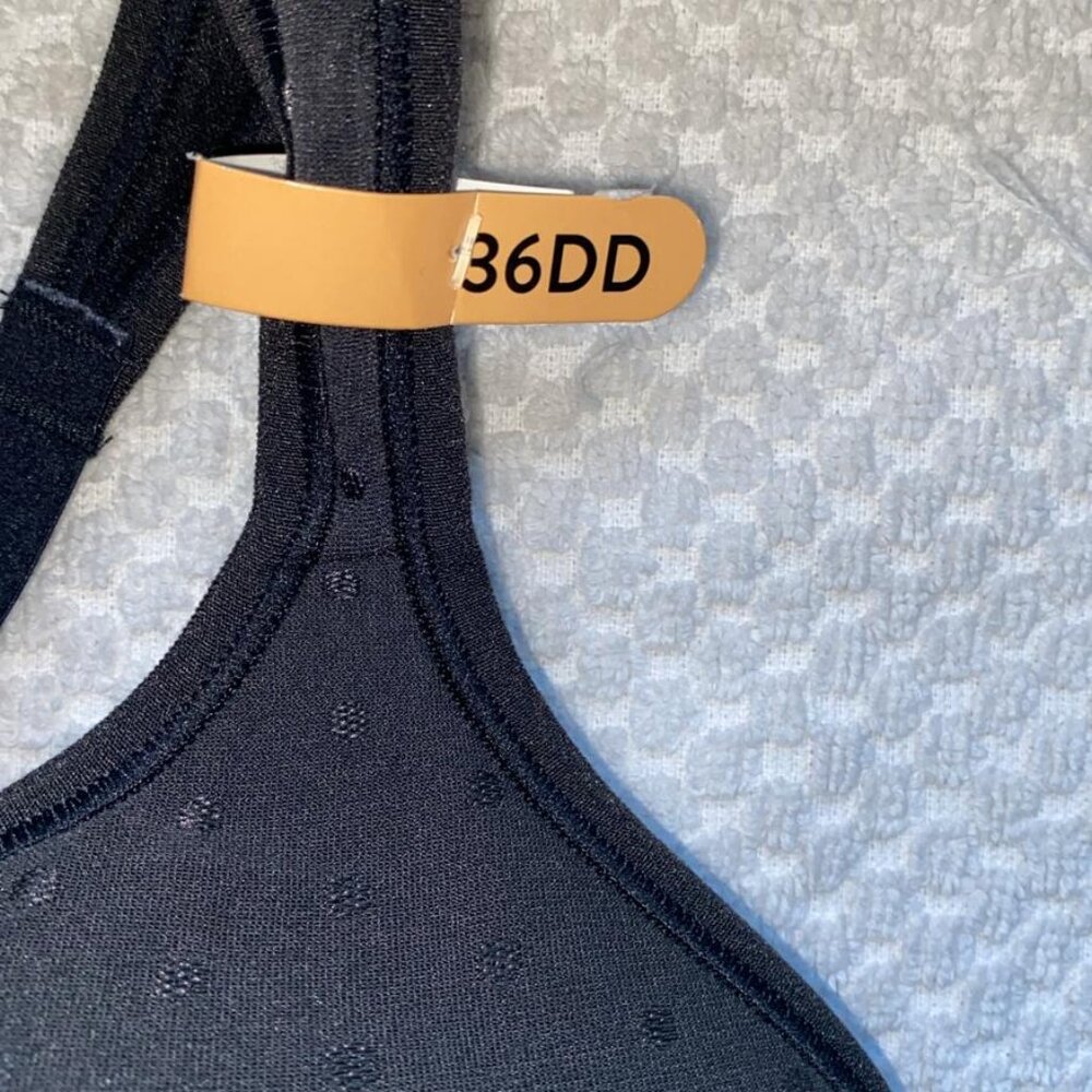 Bali Comfort Revolution Shaping Wireless Smoothing Bra - Picture 2 of 8